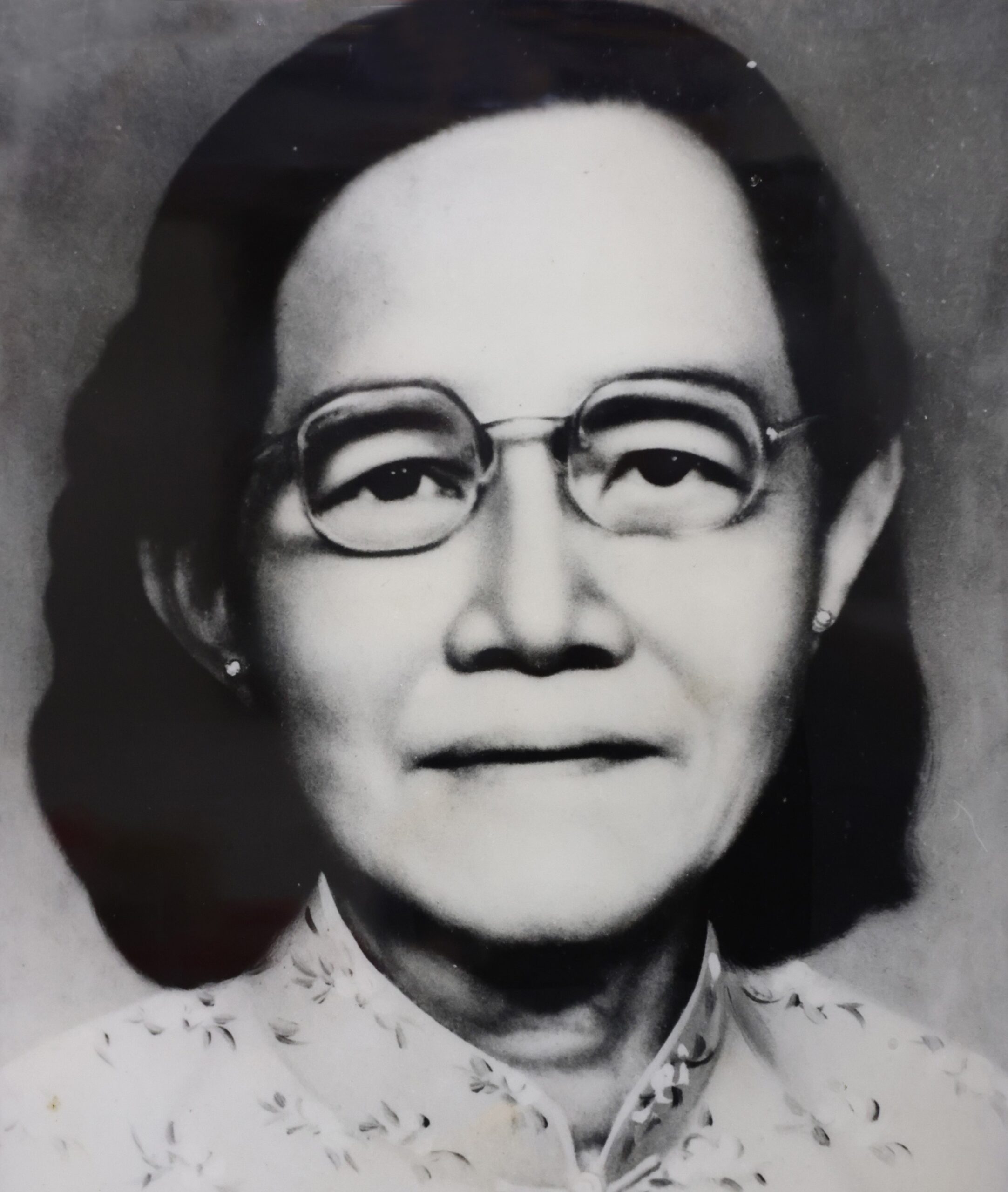 彩轩夫人 (已故)