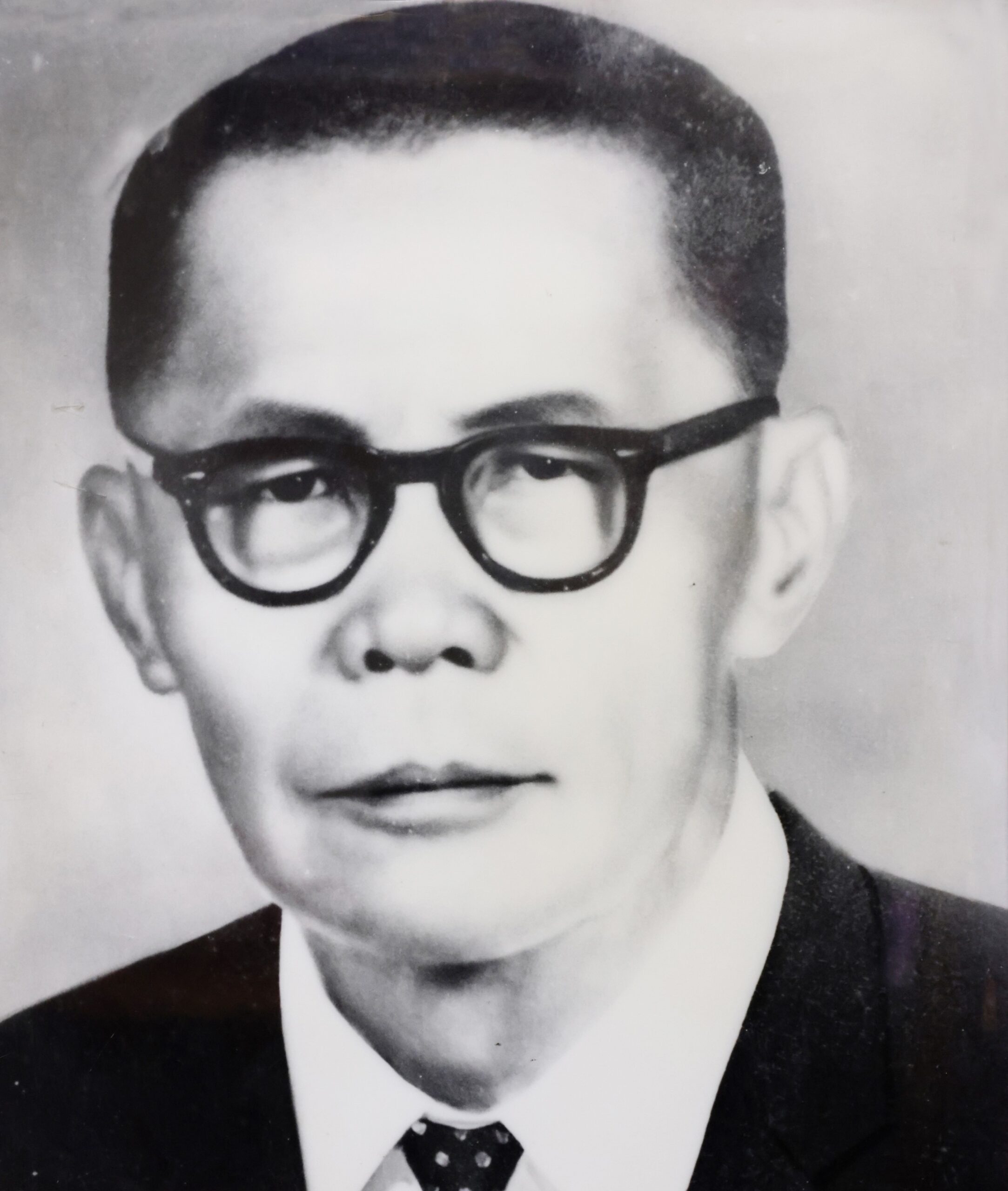 彩轩 (已故)